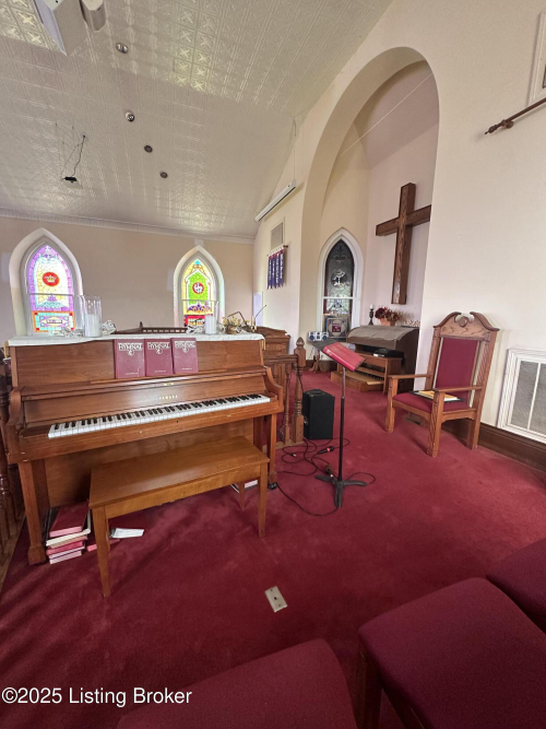 Listing Image 12