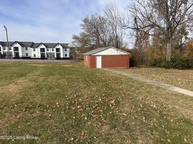 Listing Image 44