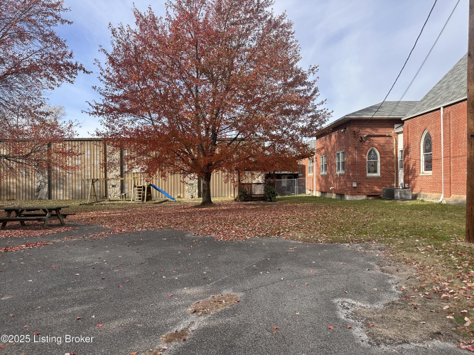Listing Image 46