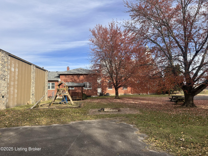 Listing Image 47