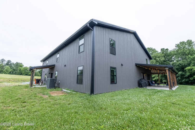 Listing Image 80
