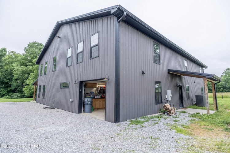 Listing Image 82