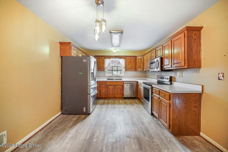 Listing Image 16