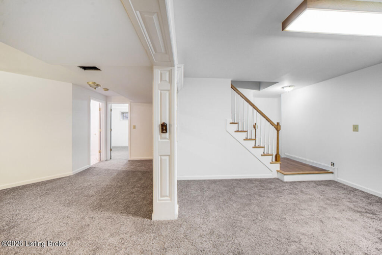 Listing Image 84