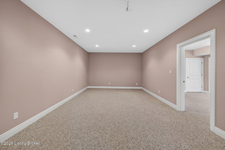 Listing Image 52