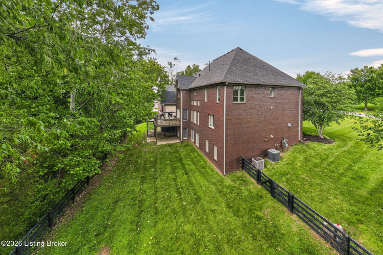 Listing Image 64