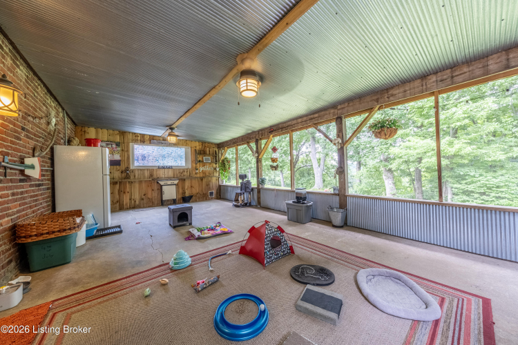 Listing Image 64