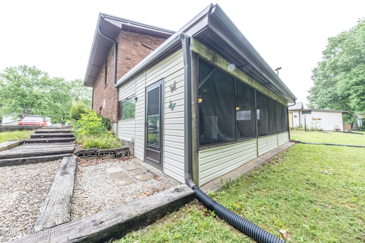 Listing Image 78