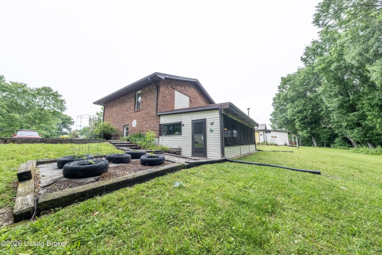 Listing Image 79