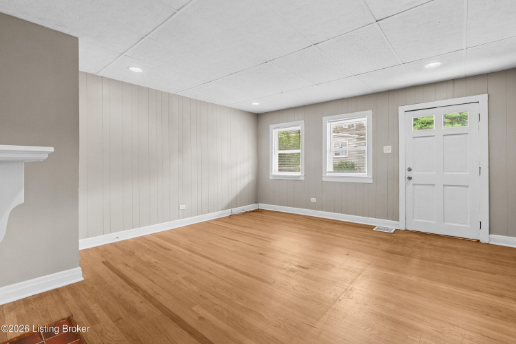 Listing Image 18