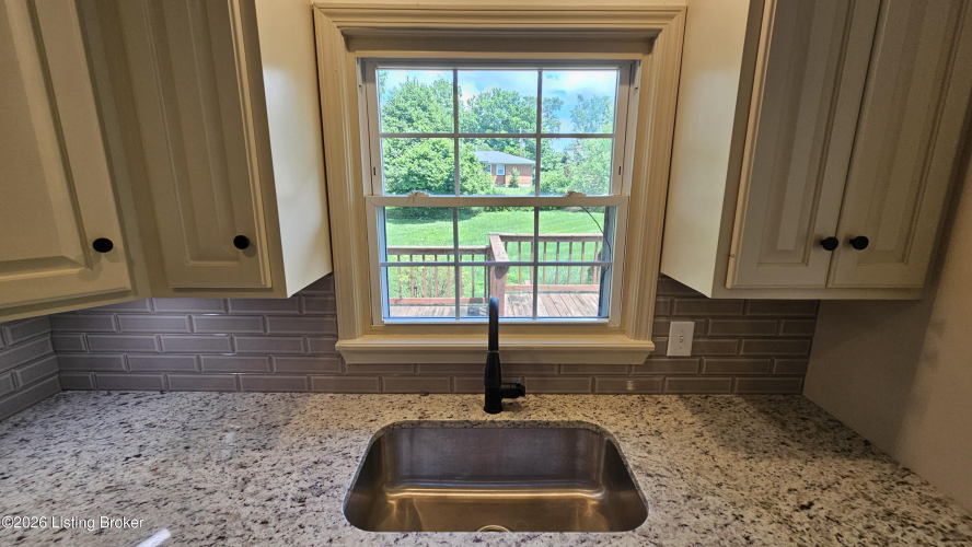 Listing Image 20