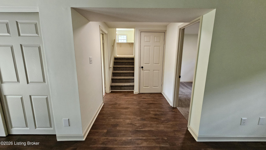 Listing Image 52
