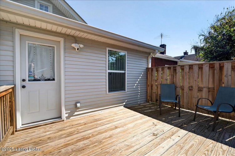 Listing Image 27