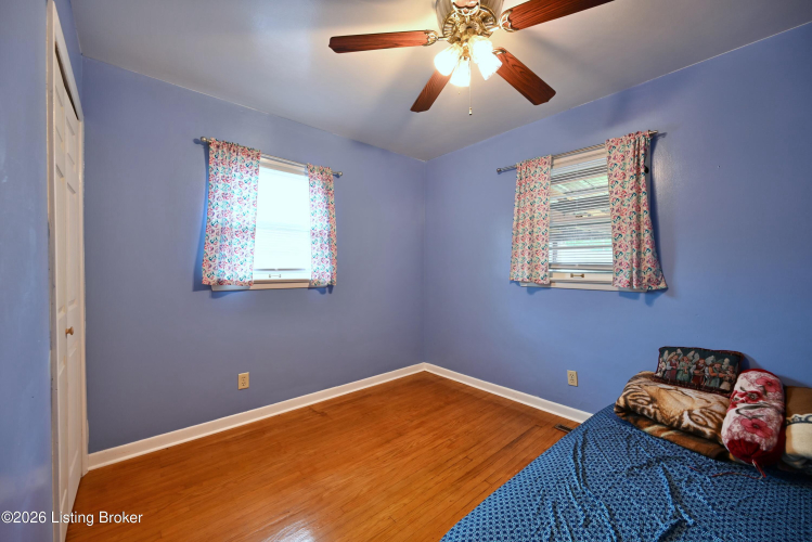 Listing Image 18