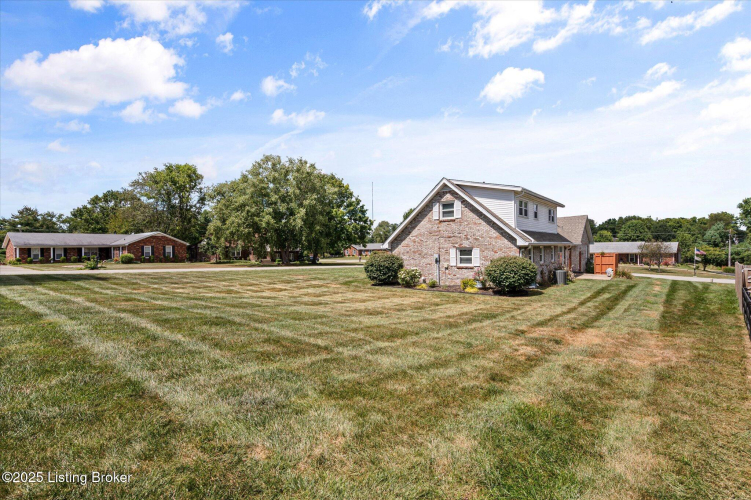 Listing Image 32