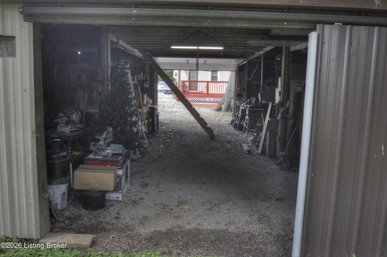 Listing Image 16