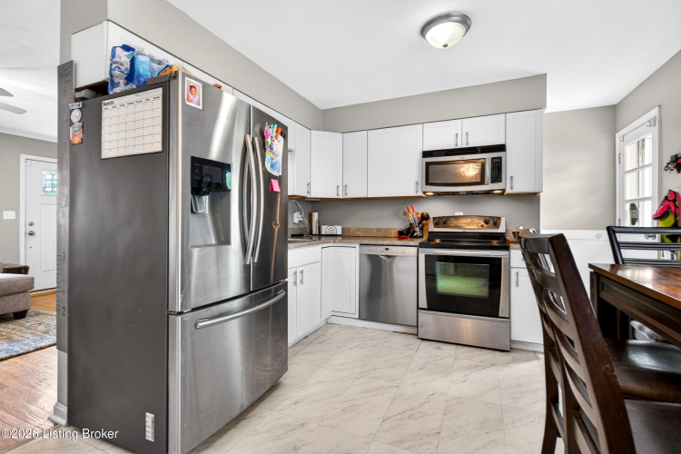 Listing Image 9