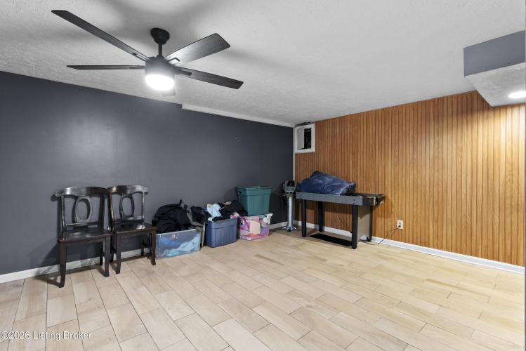 Listing Image 50