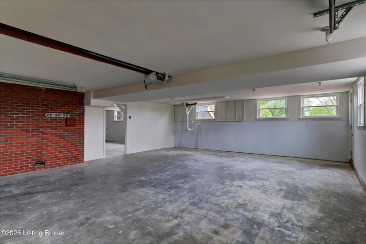 Listing Image 27