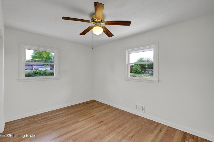 Listing Image 54