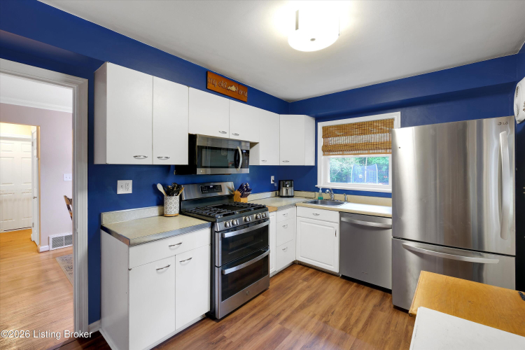 Listing Image 22