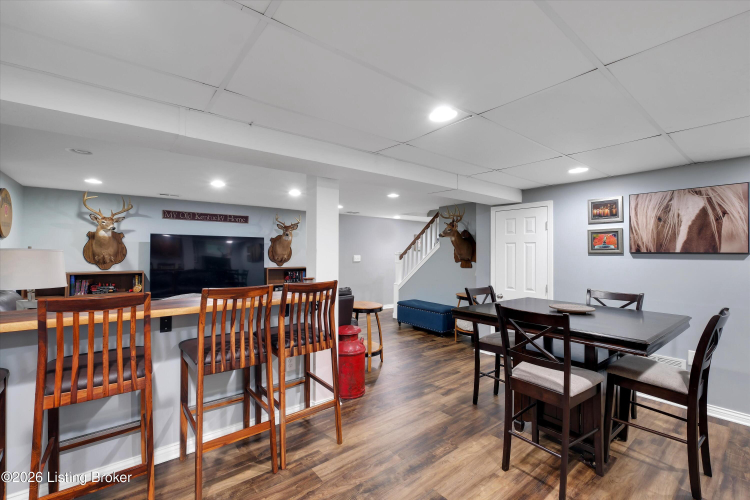 Listing Image 50