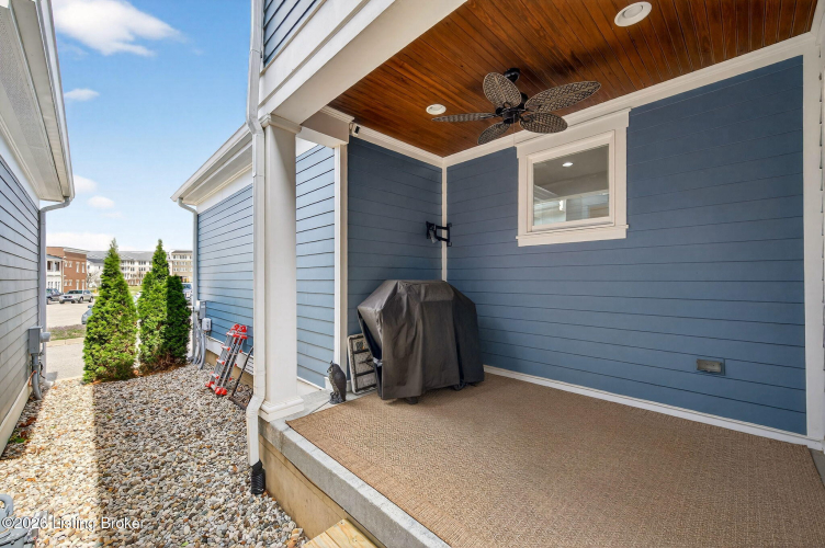 Listing Image 54
