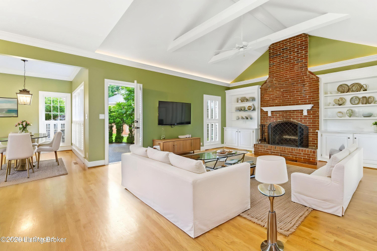 Listing Image 19