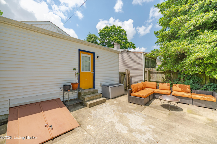 Listing Image 17