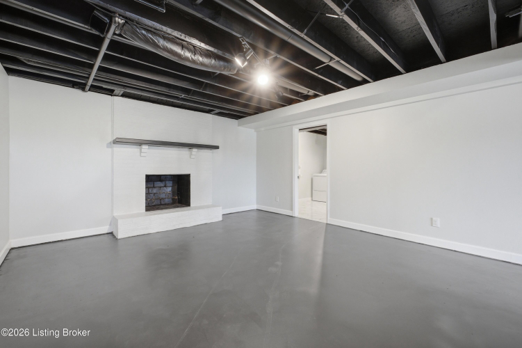 Listing Image 30
