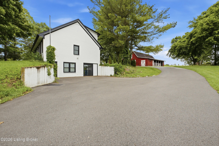 Listing Image 40