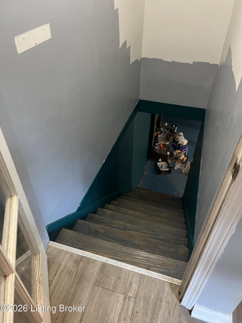 Listing Image 18