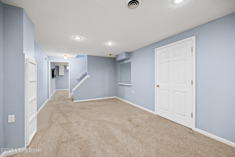 Listing Image 39