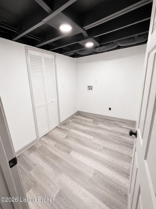 Listing Image 23