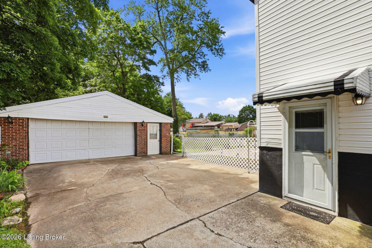 Listing Image 37