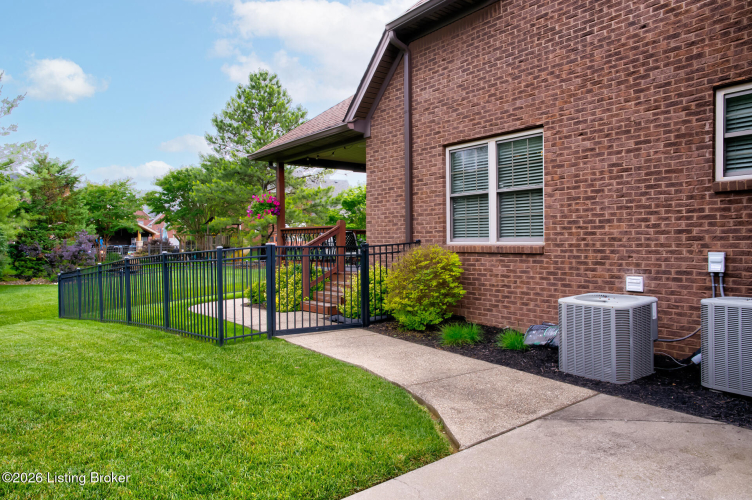 Listing Image 56