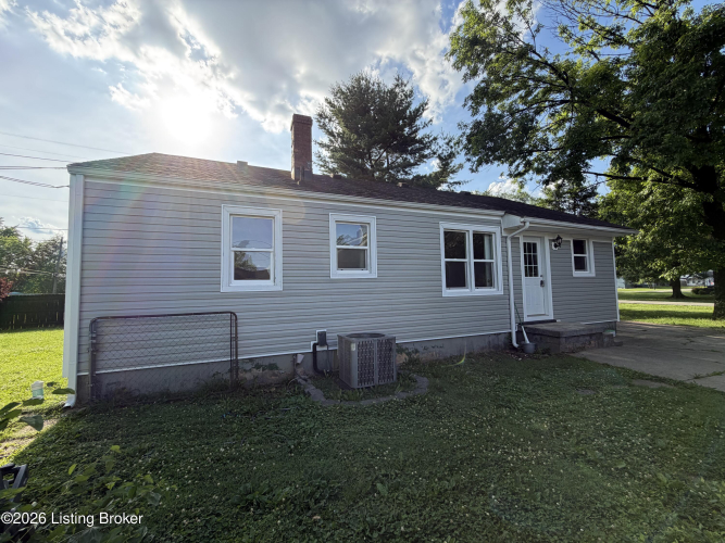 Listing Image 17