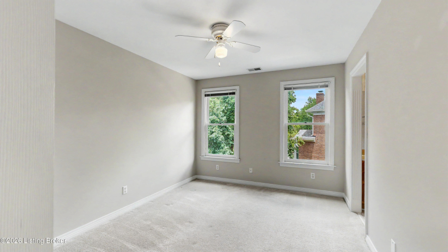 Listing Image 38