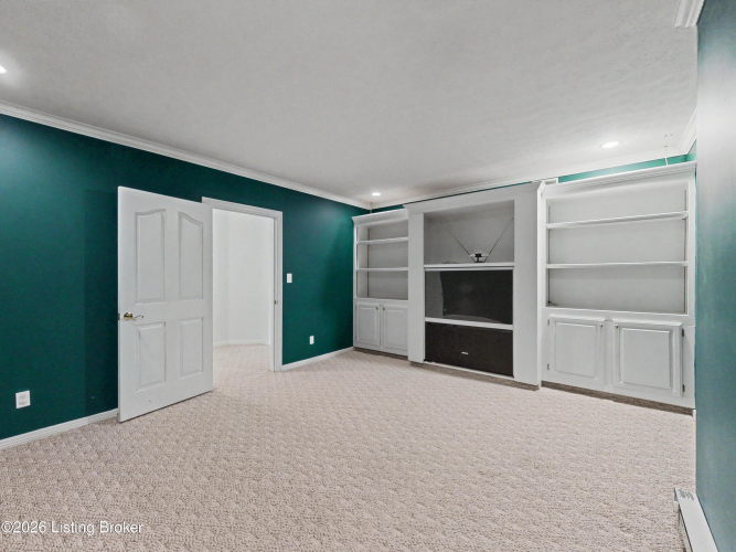 Listing Image 54