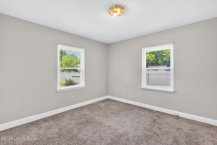 Listing Image 17