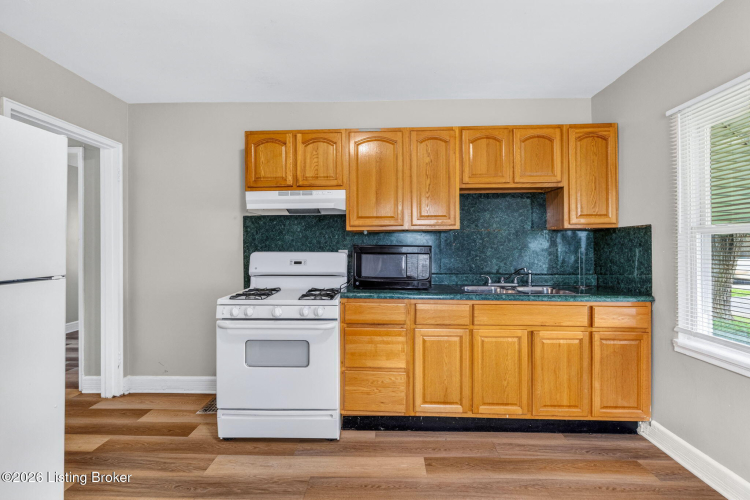 Listing Image 23