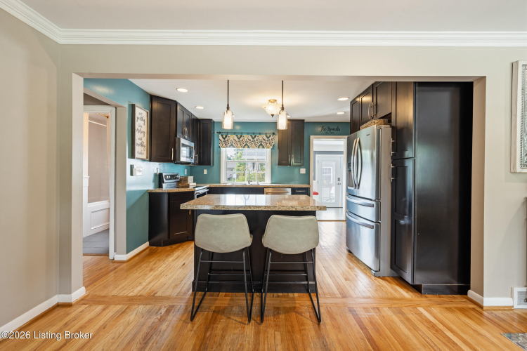 Listing Image 15