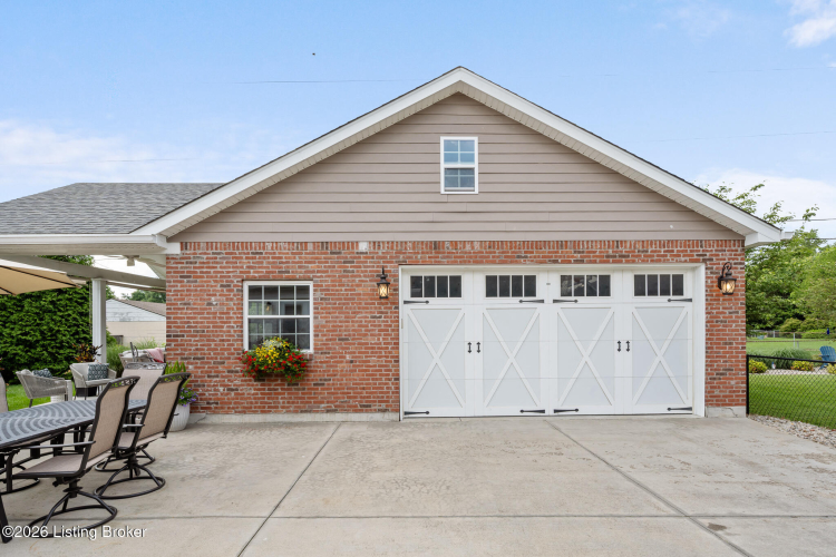 Listing Image 51