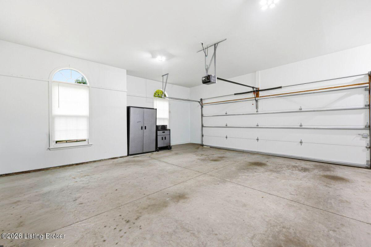 Listing Image 41