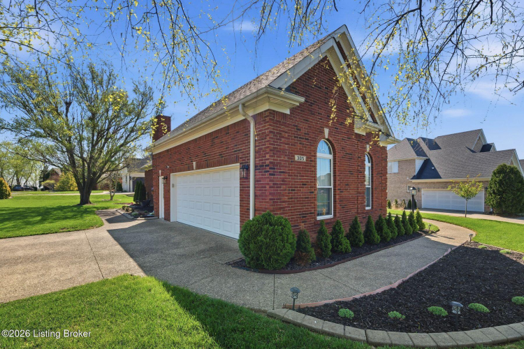 Listing Image 44