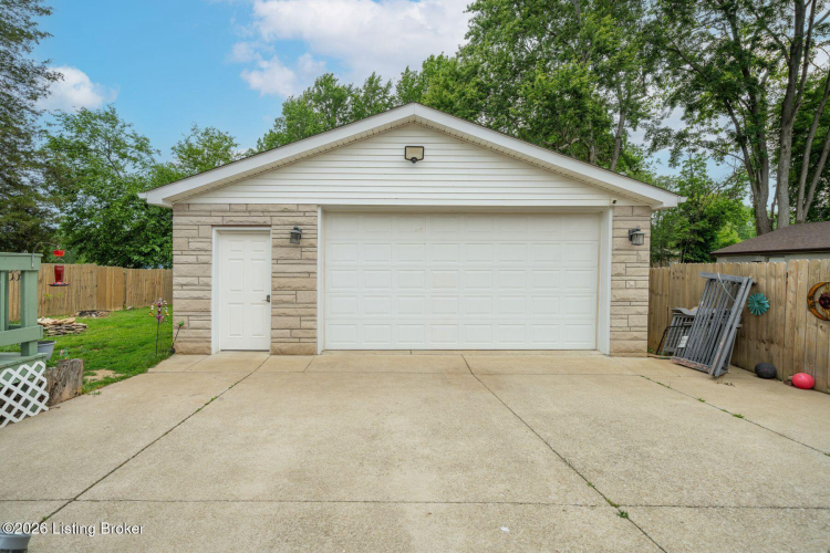 Listing Image 37