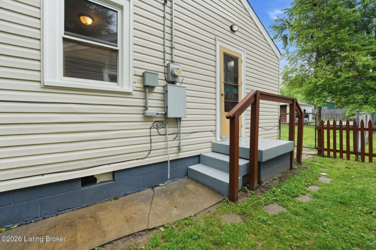Listing Image 24