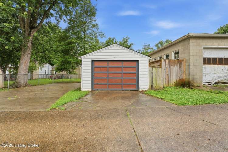 Listing Image 31