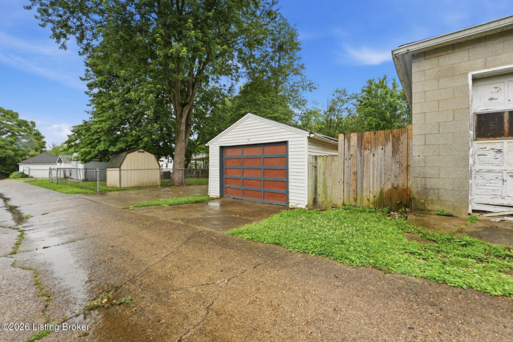 Listing Image 32