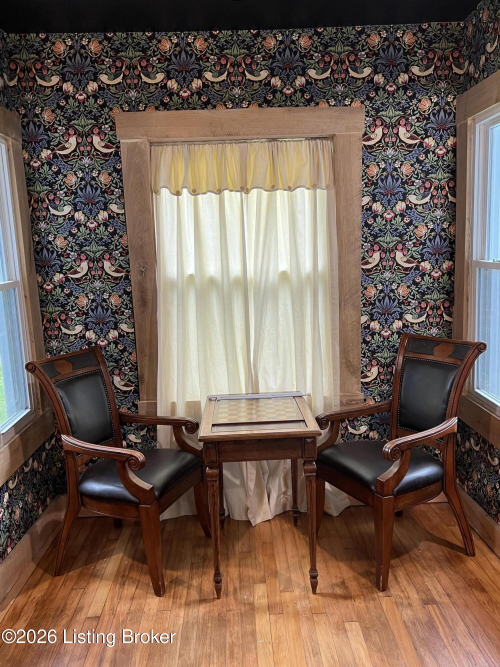 Listing Image 15